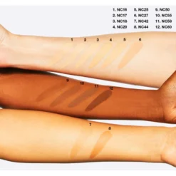 MAC Cosmetics Studio Fix Fluid Foundation SPF15 NC44 -Vitaal Glam Verkoopwinkel 1013989 4